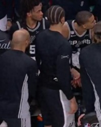 21中6、13中3，别再吹西部比东部强了 罚球25-18：裁判也帮忙了？