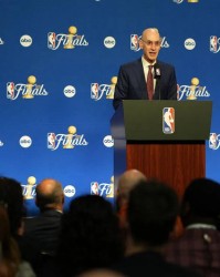 乐鱼体育官方入口-萧华官宣：欧洲NBA联赛2027年10月开赛！硬闯欧洲，打破本土垄断|欧洲联赛|卢卡-东契奇|亚当·萧华|球队|联盟_新浪体育_新浪新闻